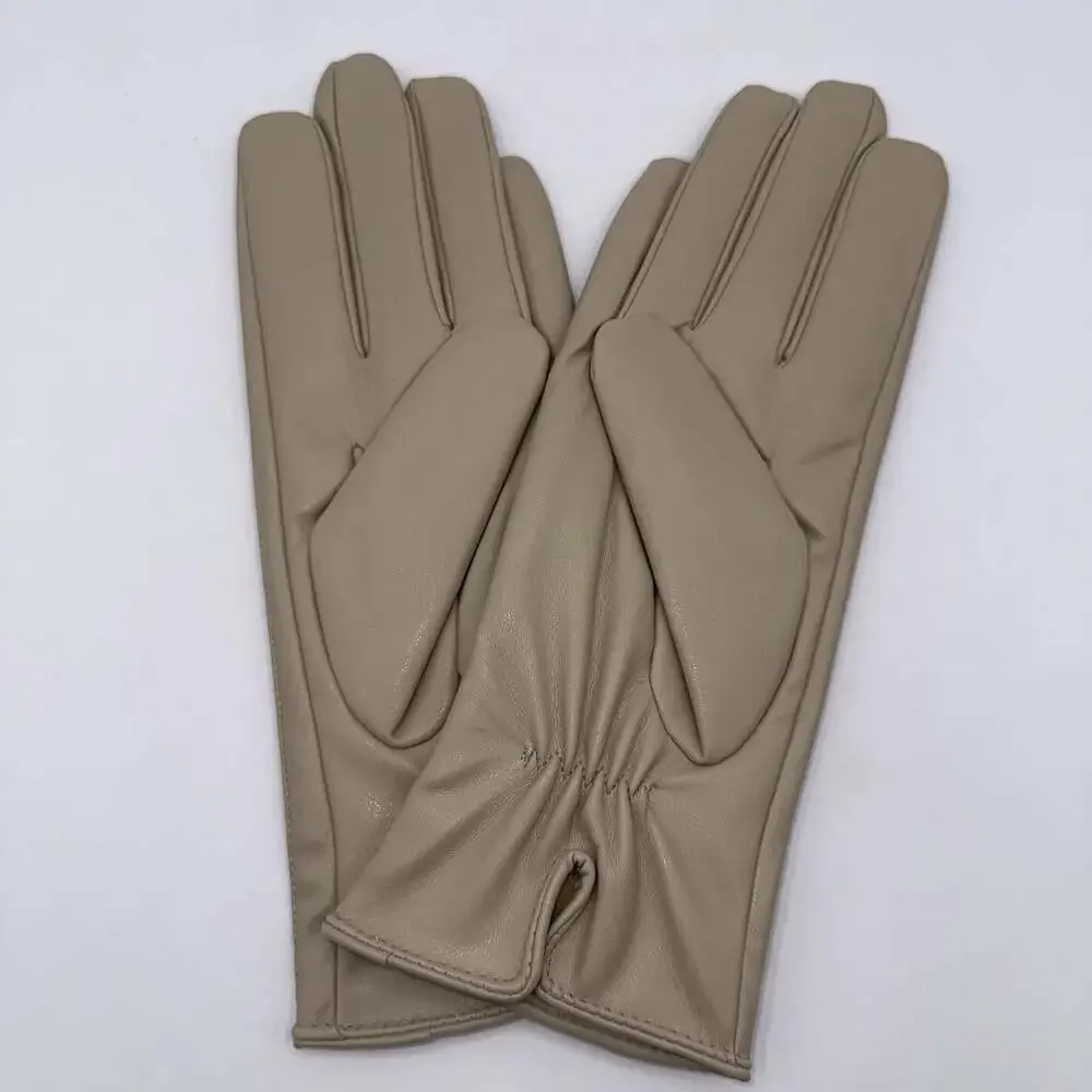 Vegan Leather Gloves Women’s Sz Medium Milky White Beige Fur Lined NIP
